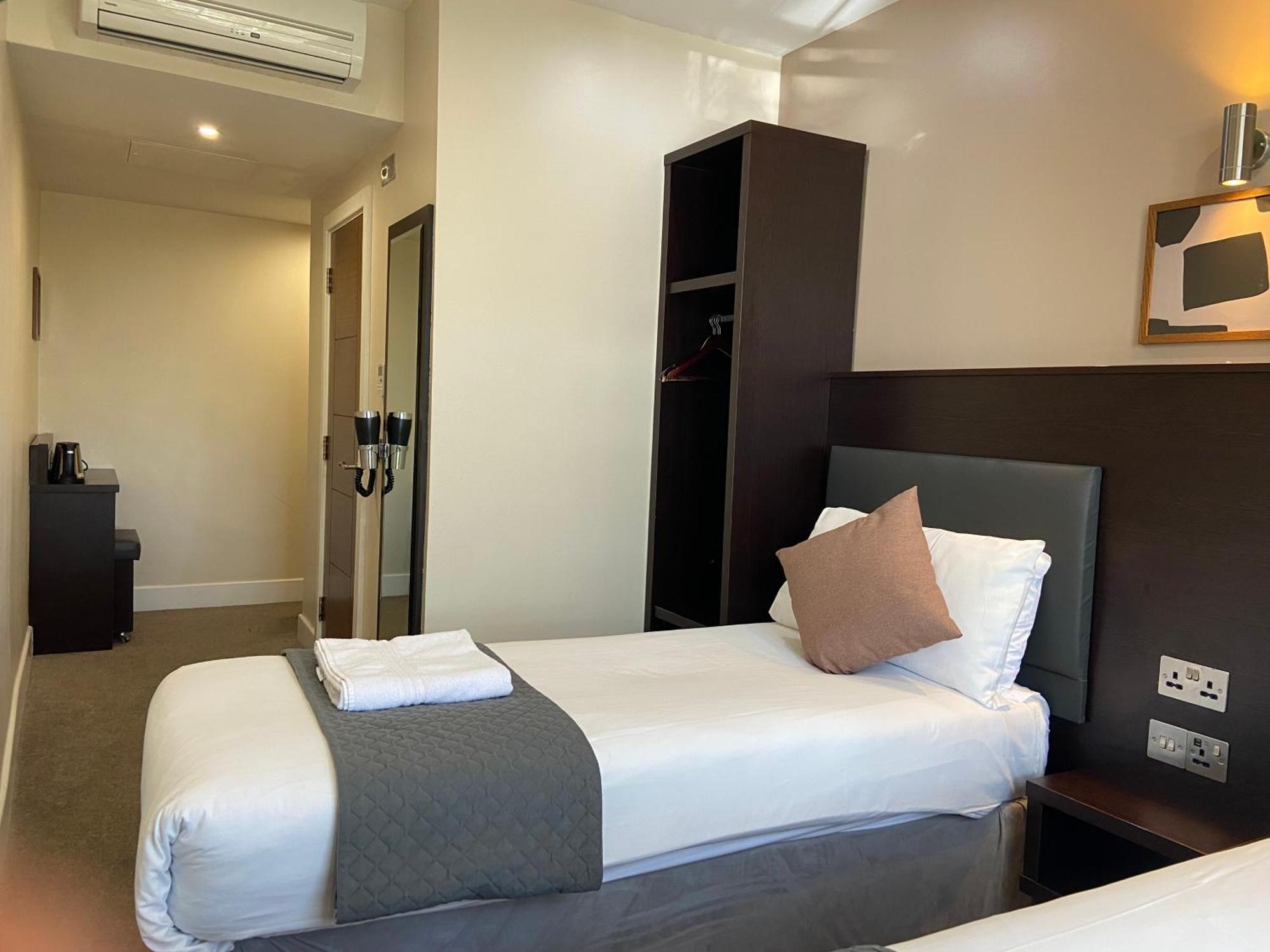 Trebovir Hotel Londra Dış mekan fotoğraf