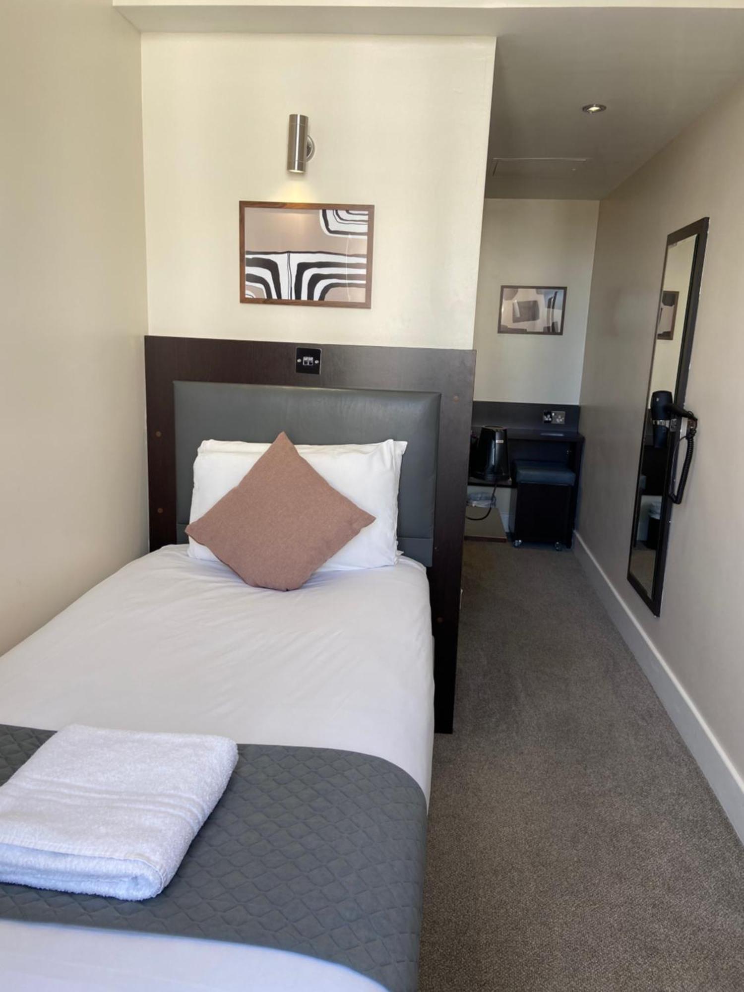 Trebovir Hotel Londra Dış mekan fotoğraf