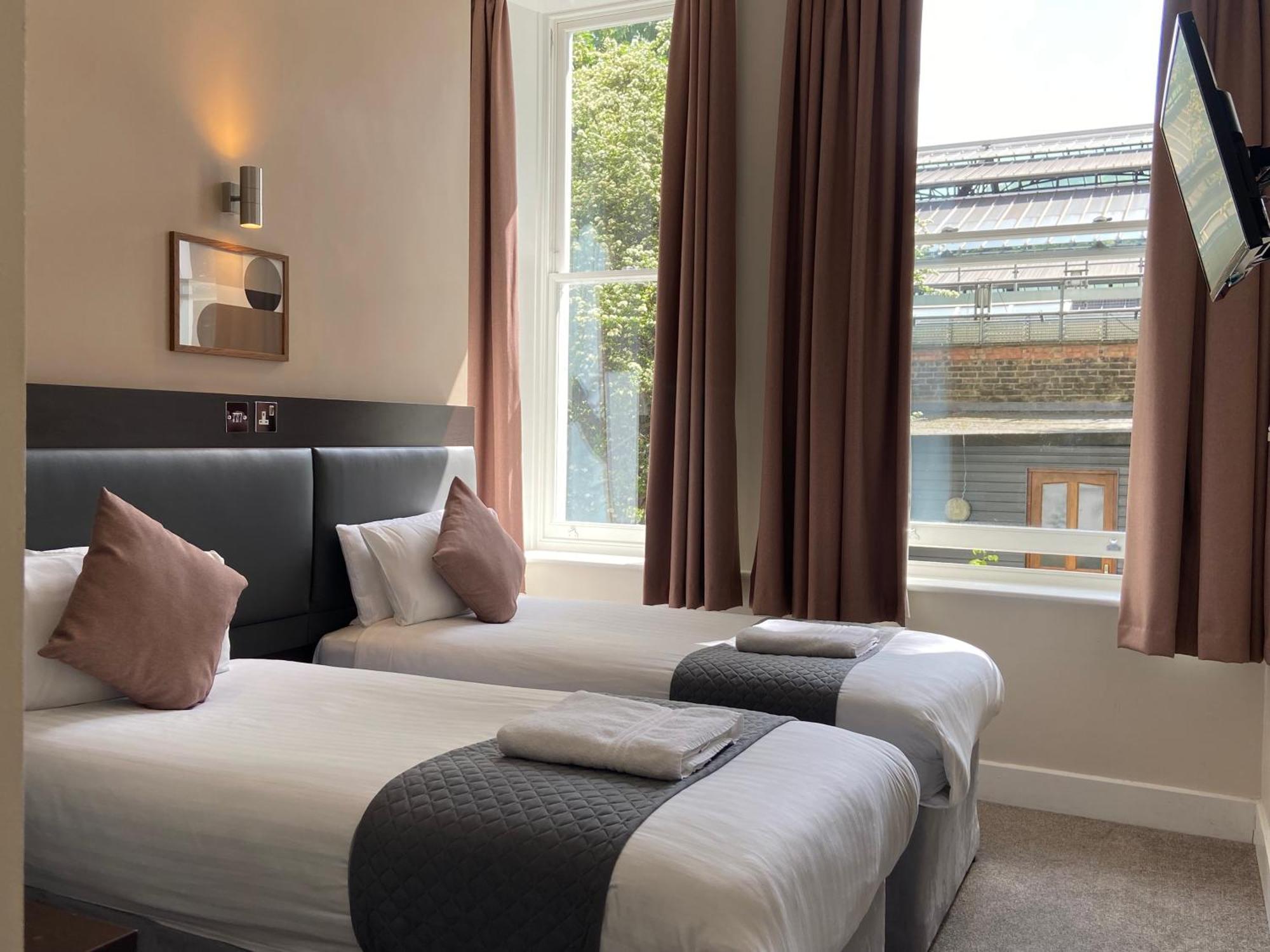 Trebovir Hotel Londra Dış mekan fotoğraf