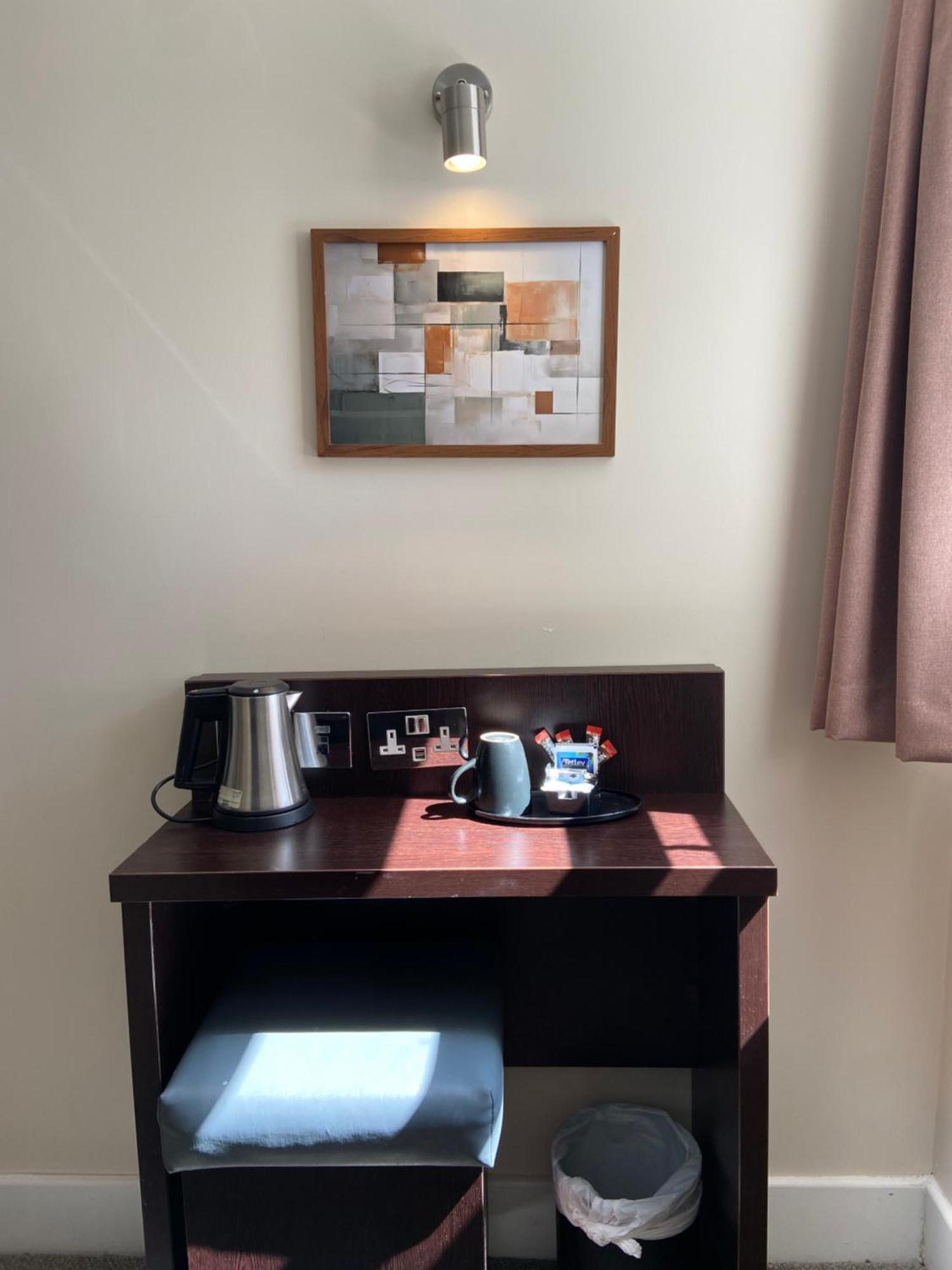 Trebovir Hotel Londra Oda fotoğraf